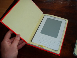 \"amazon-kindle-cover2.jpg\"